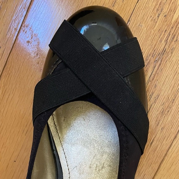 Kenneth Cole Reaction Black Pep-toed Wedge Heels shoes size 7 - Picture 4 of 5